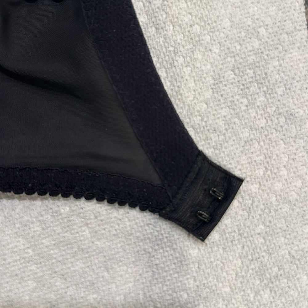 Prima Donna Bra - Black with iridescent flower design - Picture 3 of 8